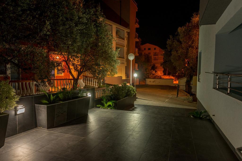 Apartmani Barovic Becici Exteriör bild